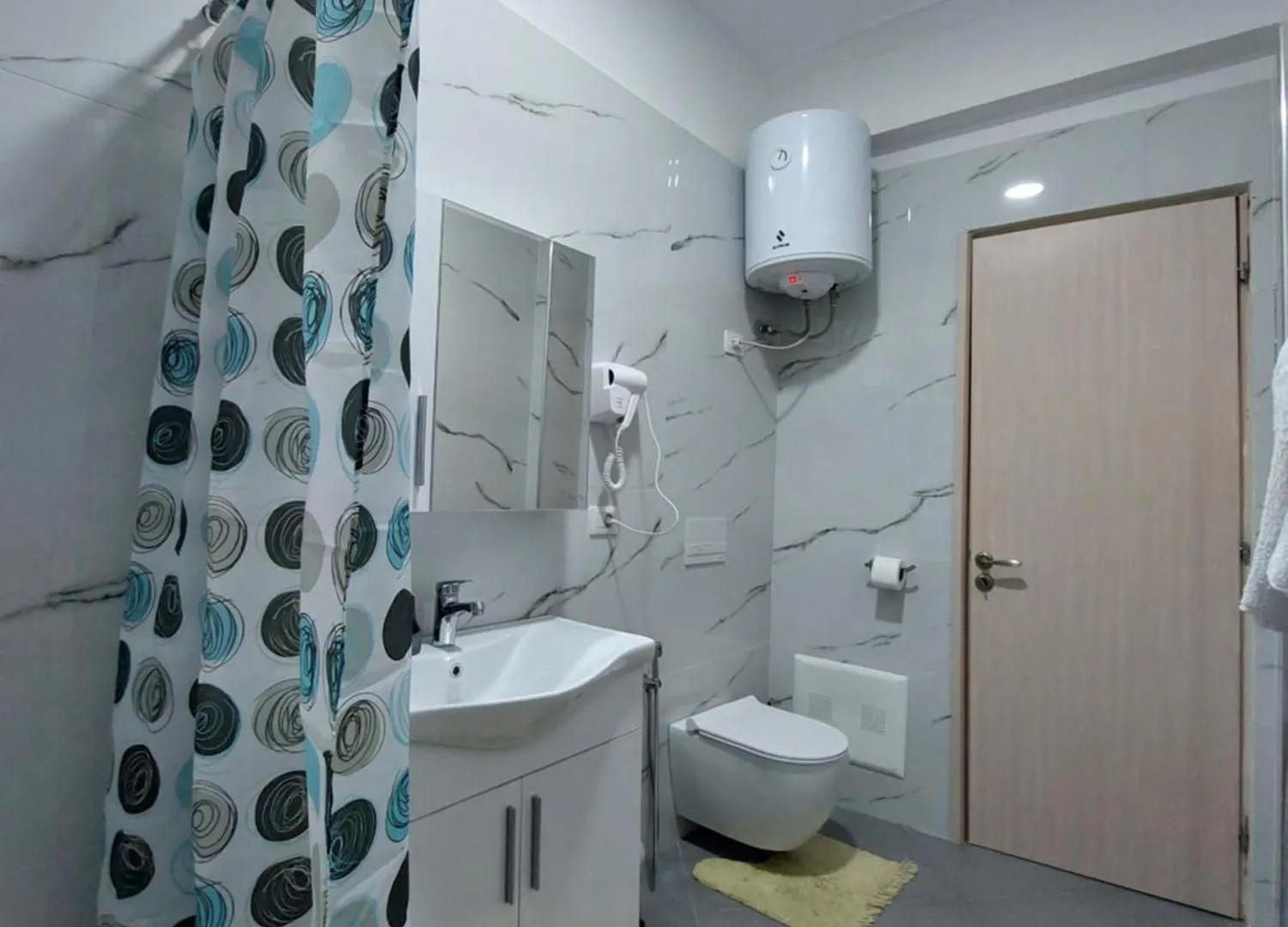 ベッド・アンド・ブレックファスト Godard Apartments Vlorë